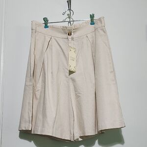 Stylish Beige Women's Bermuda Shorts